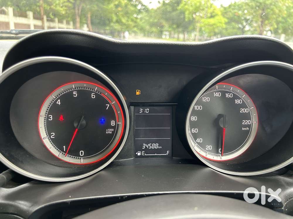 Maruti Suzuki Swift, 2023, Petrol