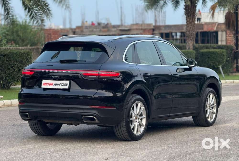 Porsche Cayenne Platinum Edition, 2022, Petrol