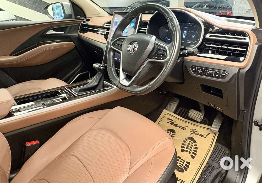 Mg Hector Plus Sharp Pro 1.5 Turbo Petrol Cvt 7 Str, 2023, Petrol