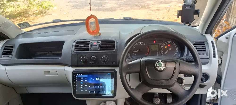 Skoda Fabia 2010 Petrol 90000 Km Driven