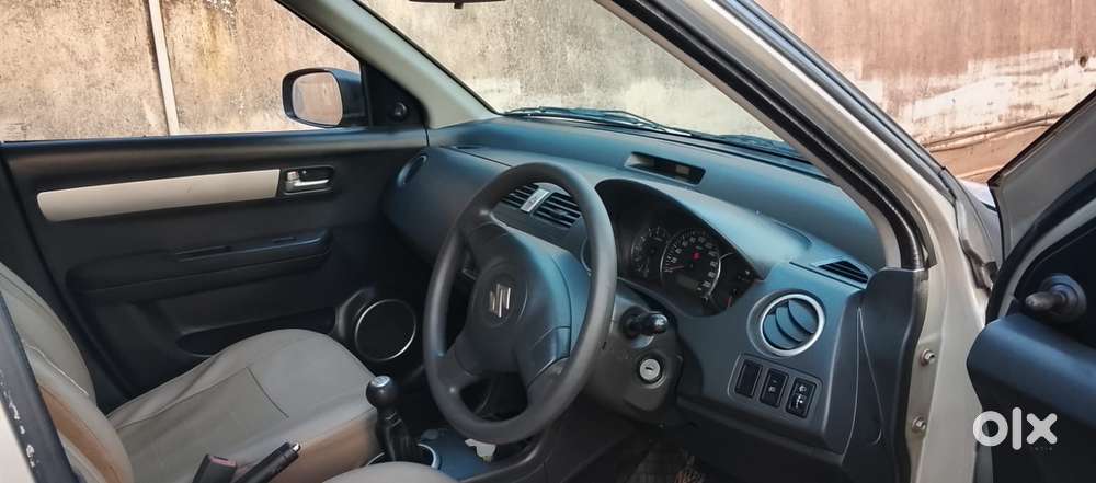 Maruti Suzuki Swift Vxi 1.2 Abs Bs-iv, 2010, Petrol