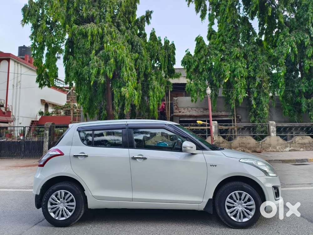 Maruti Suzuki Swift Vxi + Manual, 2015, Petrol