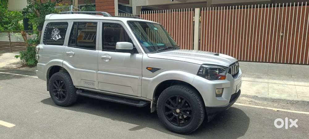 Mahindra Scorpio 1.99 S4 Plus, 2017