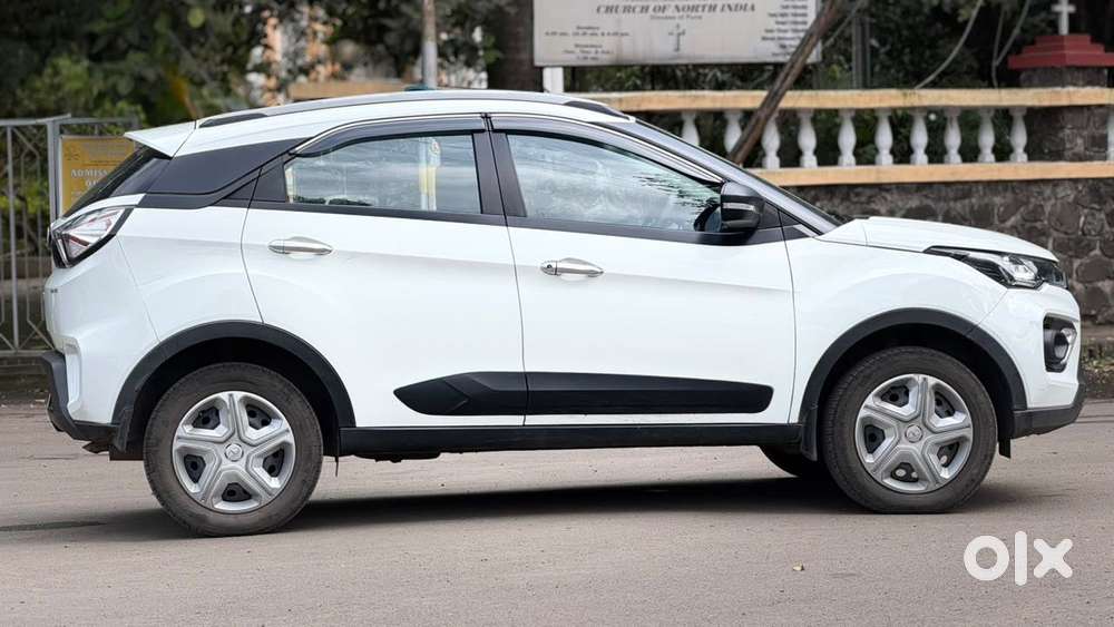 Tata Nexon 1.5 Revotorq Xma Amt (s), 2022, Petrol