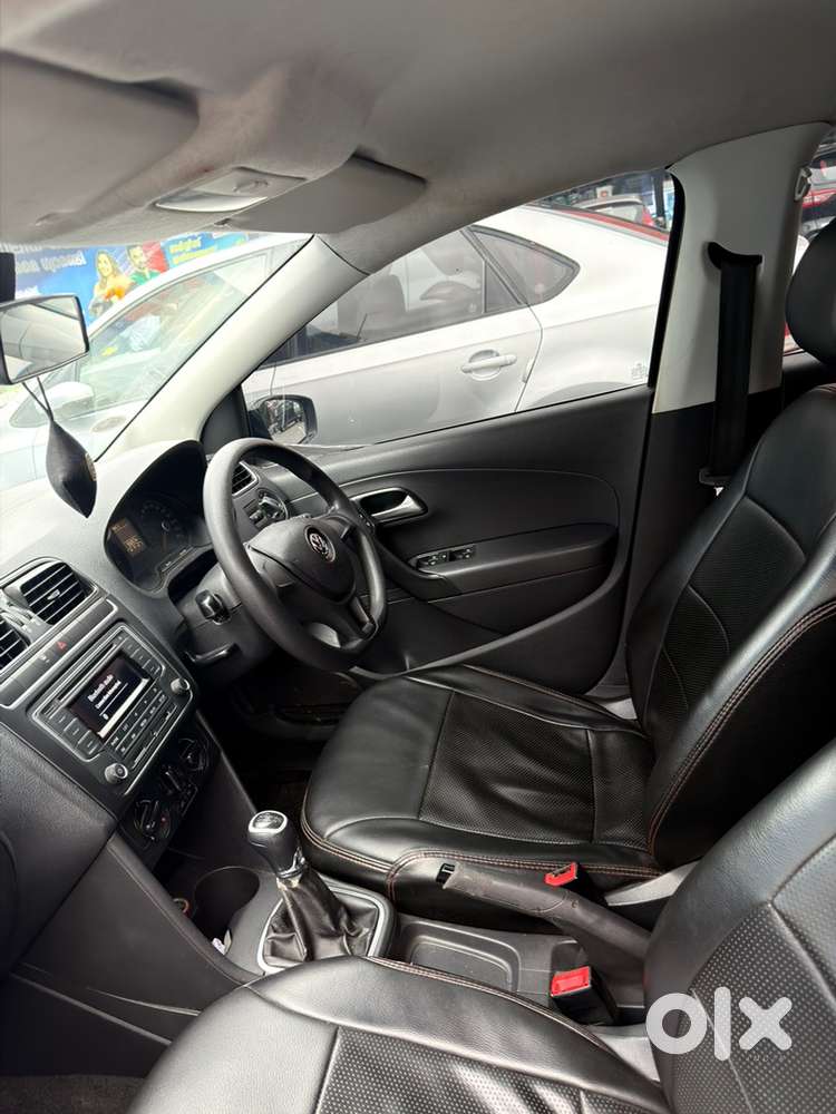 Volkswagen Polo Petrol 2016
