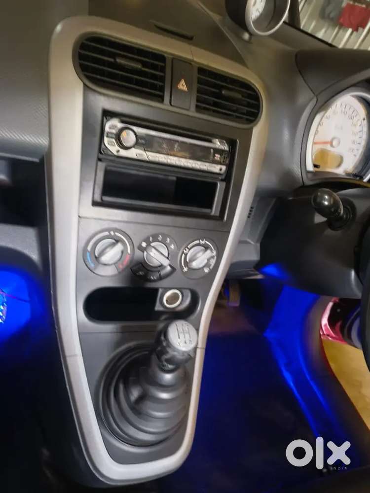 Well Maintained Less Driven Chill Ac  Ps Pw Cl Abs Tyre 70%