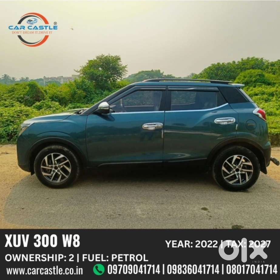 Mahindra Xuv300 W8 1.2 Petrol Dual Tone, 2022, Petrol