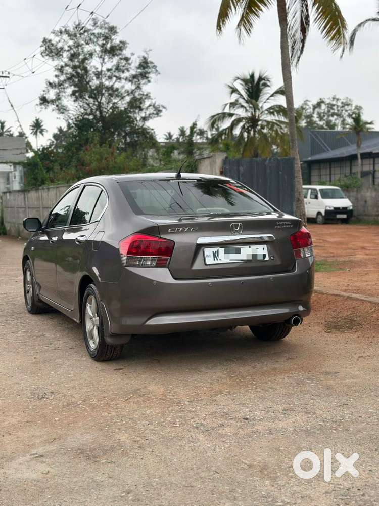 Honda City 2011-2013 V At Exclusive, 2011, Petrol