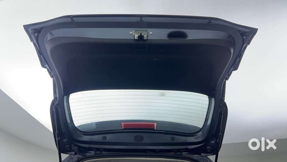 Kia Carens 1.4 Luxury Plus Dct 7 Str, 2022, Petrol