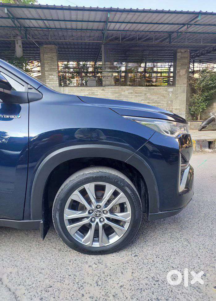 Toyota Innova Hycross 2.0 Zx Hybrid 7 Str, 2024, Cng & Hybrids