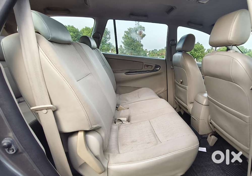 Toyota Innova 2.5 G (diesel) 7 Seater, 2011, Diesel