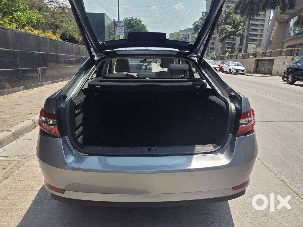 Skoda Superb Laurin And Klement 1.8, 2018, Petrol