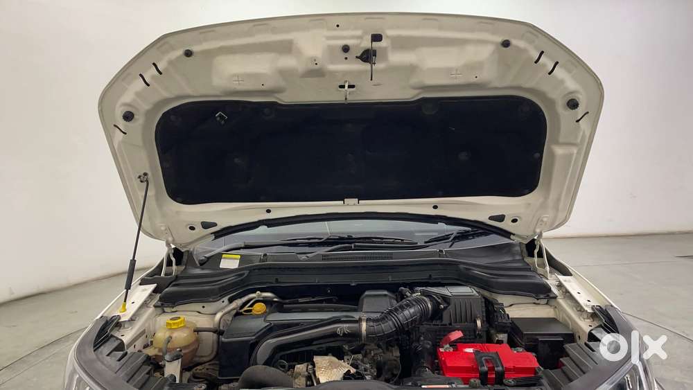 Mahindra Xuv300 W8 (o) 1.5 Diesel Amt, 2022, Diesel