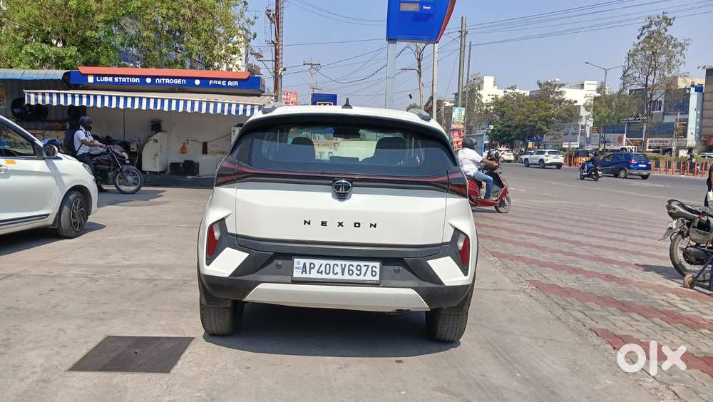 Tata Nexon 1.2 Revotron Xza Plus, 2024, Petrol