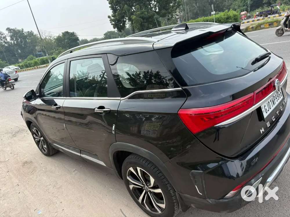 Mg Hector Plus 2023