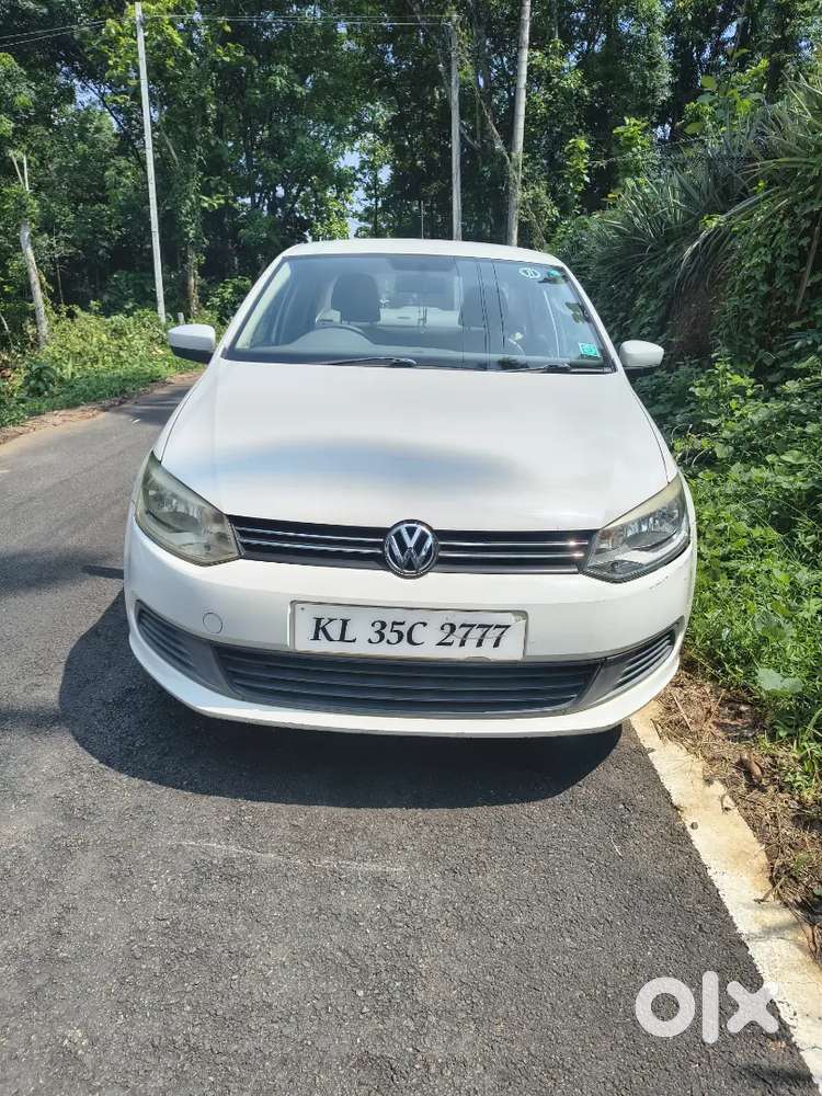 Volkswagen Vento 2011 New Paper