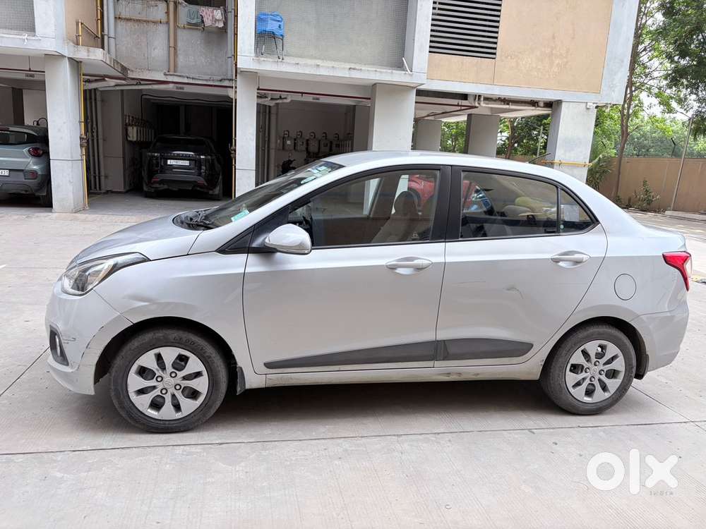 Hyundai Xcent Petrol Manual 2014