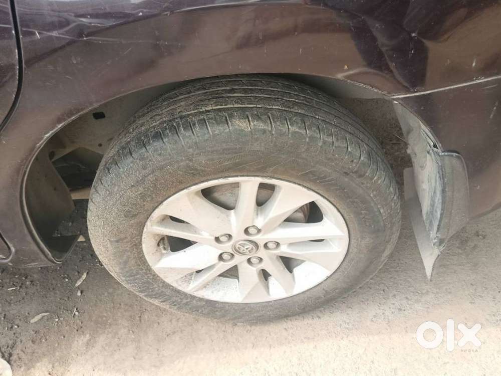 Toyota Innova Crysta 2.7 Gx Limited Edition At 7 Str, 2017, Petrol