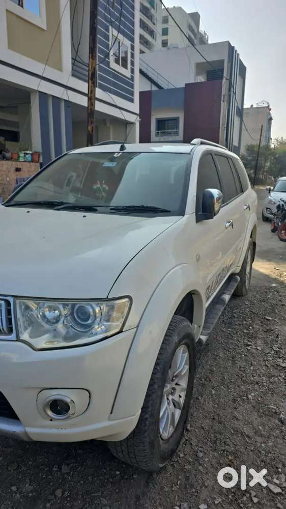 Mitsubishi Pajero Sport 2013