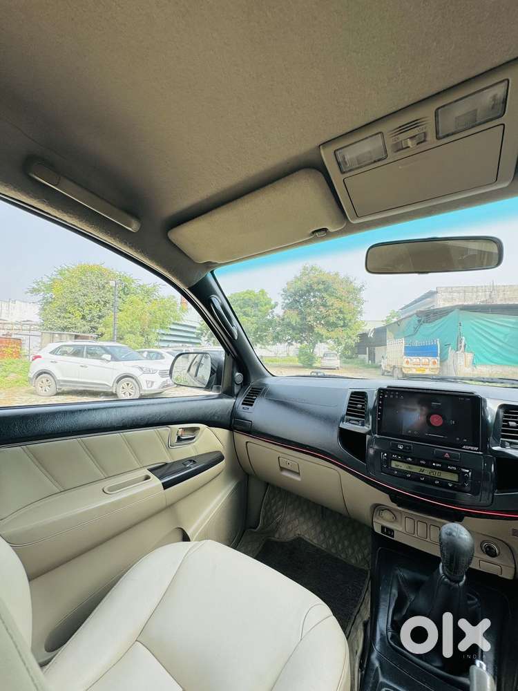 Toyota Fortuner 2011-2016 4x2 Manual, 2013, Diesel