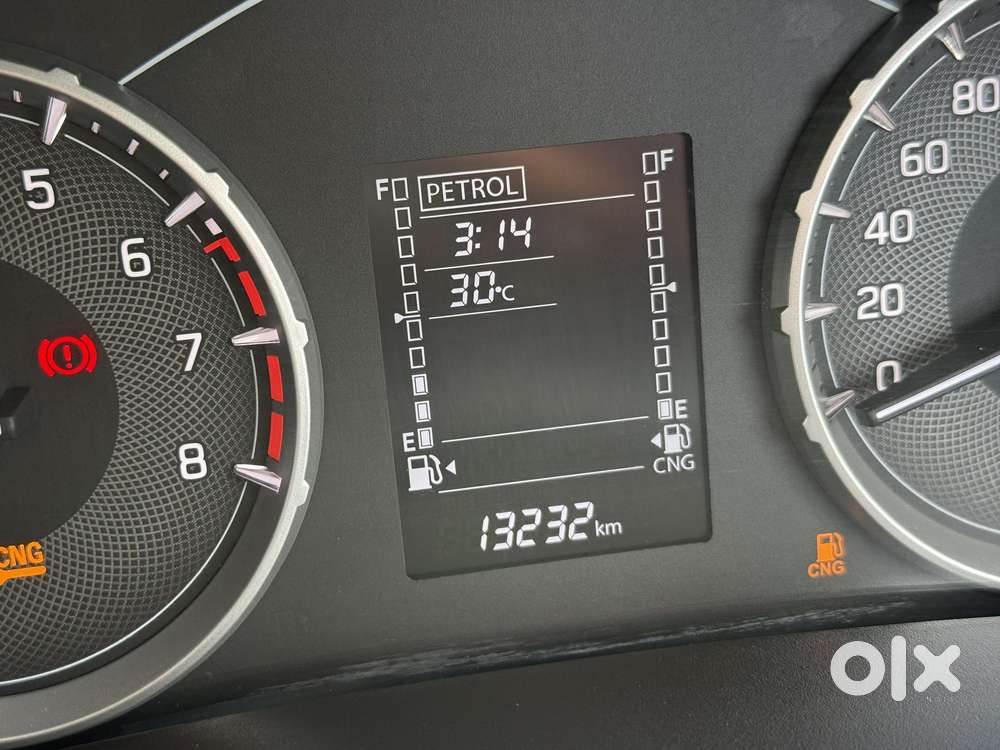 Maruti Suzuki Brezza 1.5 Vxi Cng, 2024, Cng & Hybrids