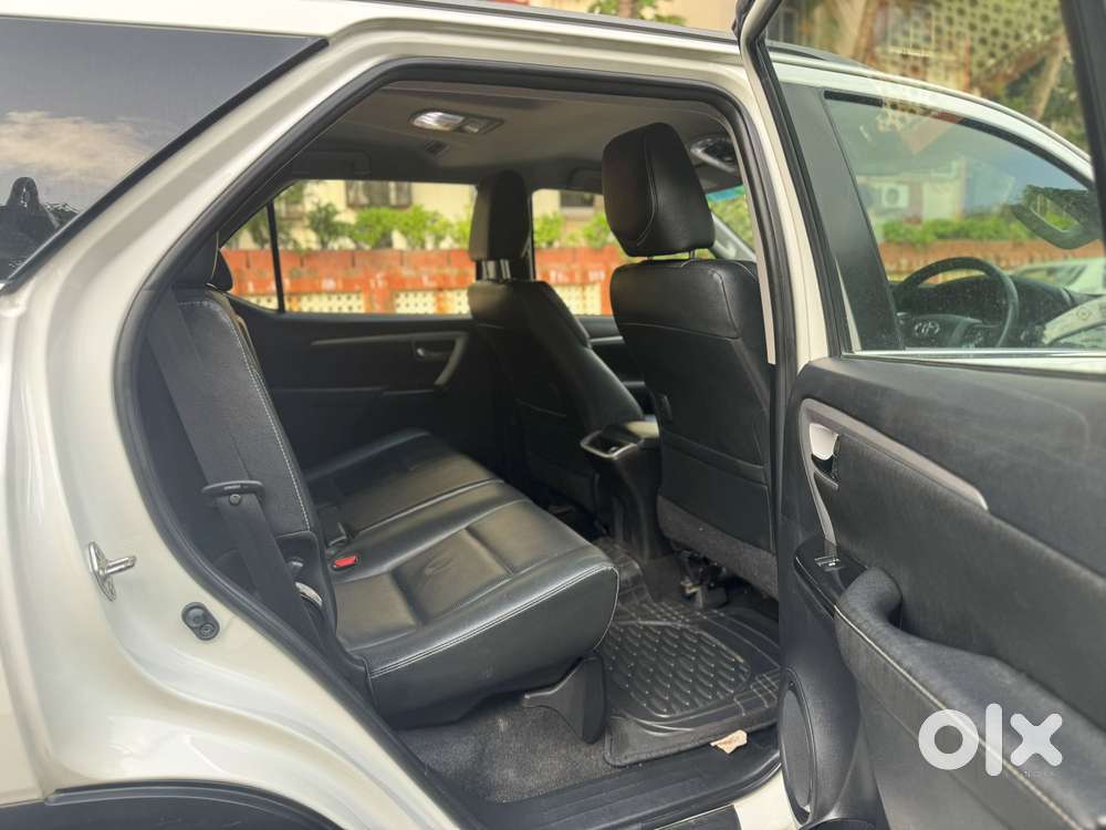 Toyota Fortuner [2021-ongoing] 2.8 2wd Diesel At, 2024, Diesel