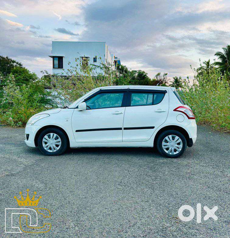Maruti Suzuki Swift Lxi Bsiv, 2012, Petrol