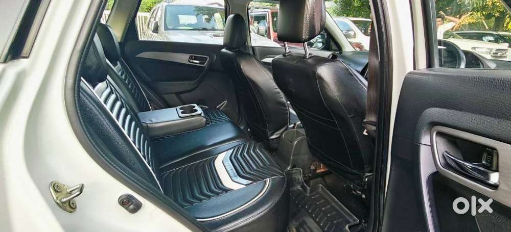 Maruti Suzuki Brezza Zdi+ Dual Tone, 2018, Diesel