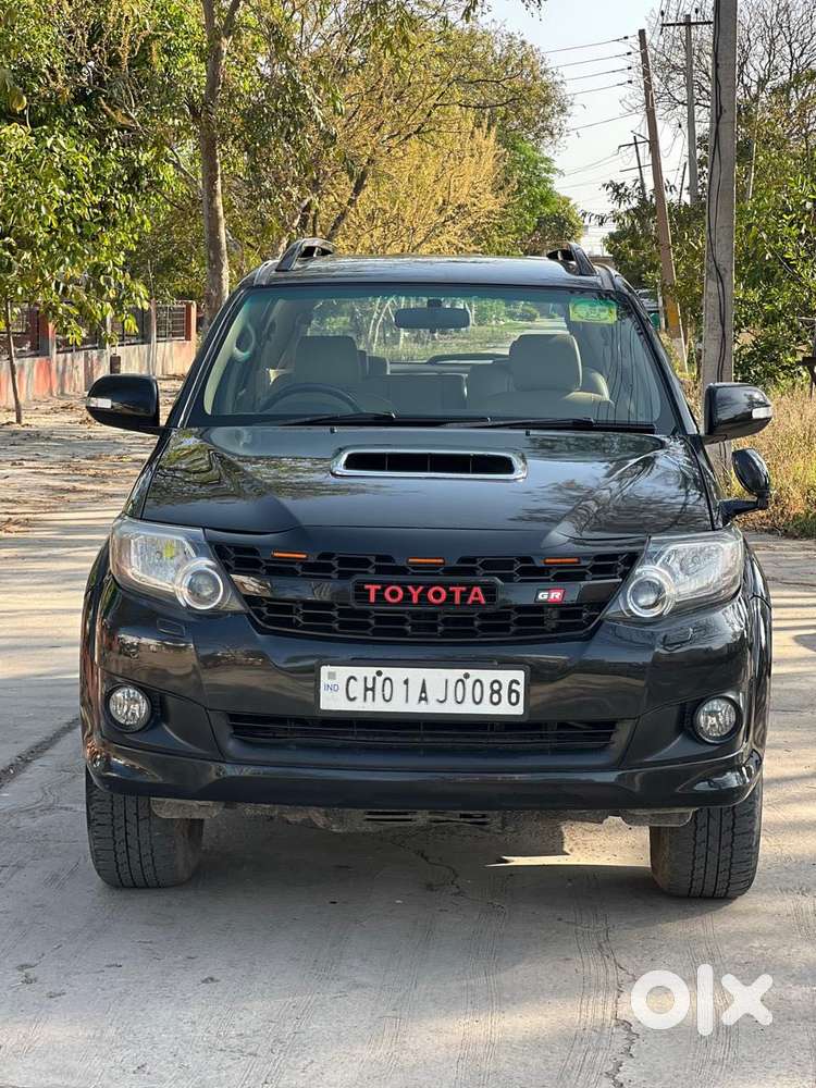 Toyota Fortuner 2011-2016 4x4 Mt, 2015, Diesel