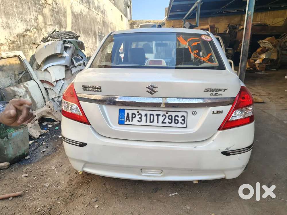Maruti Suzuki Dzire 2016 Diesel 117000 Km Driven
