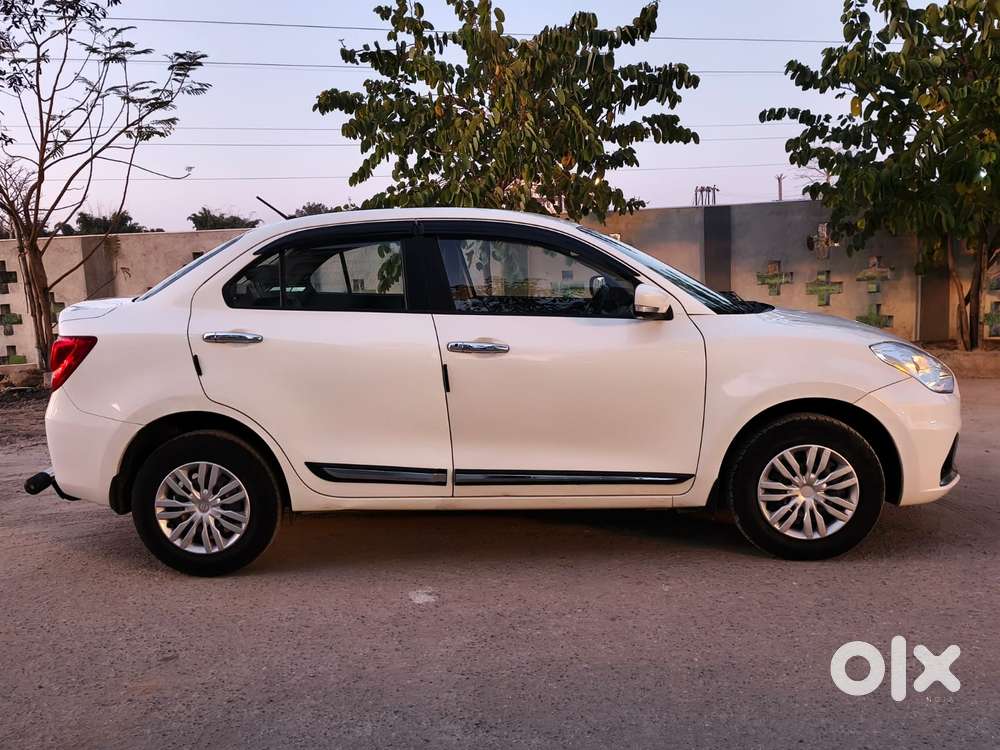 Maruti Suzuki Swift Dzire Vxi Optional, 2023, Petrol