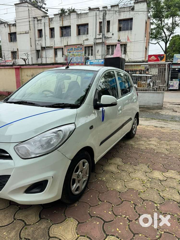 Hyundai I10 2012 Petrol + Cng 75000 Km Driven At Showroom Condition
