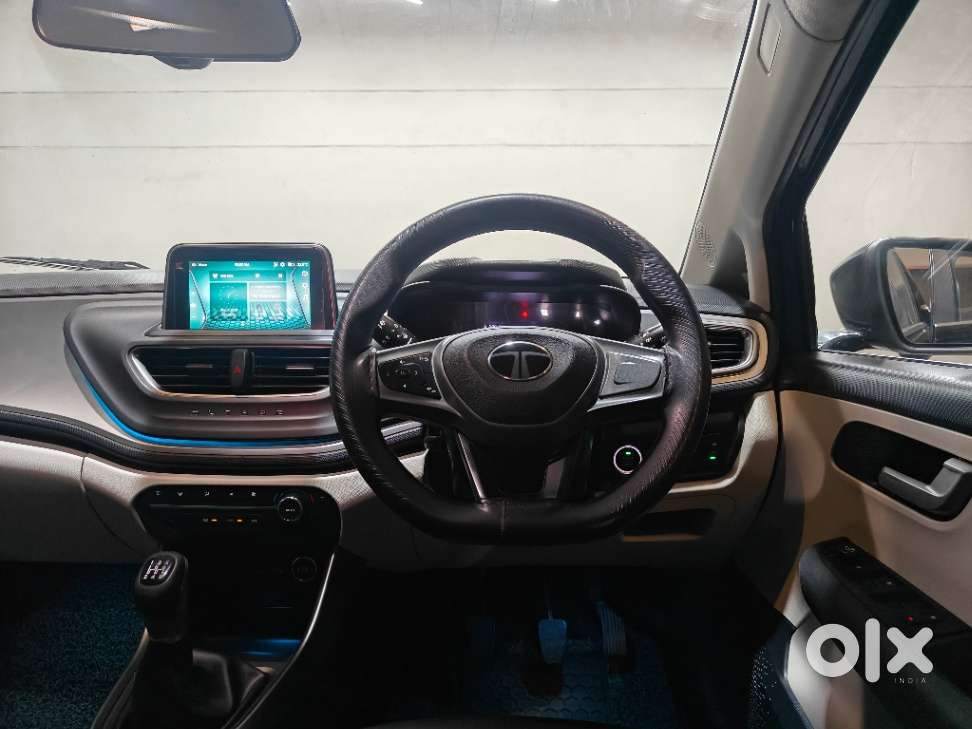 Tata Altroz Xz Icng, 2024, Petrol