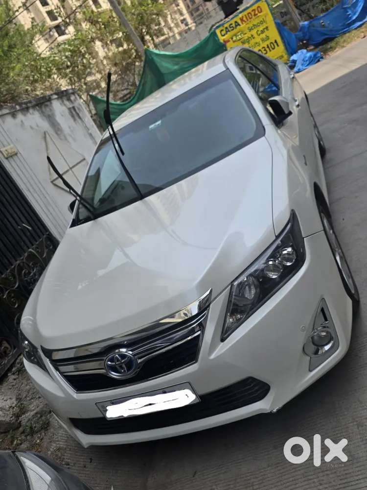 Toyota Camry 2.5g Hybrid 2015 Immaculate Genuinely Showroom Maintained