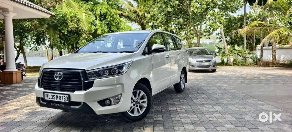 Toyota Innova Crysta 2.4 V, 2017, Diesel