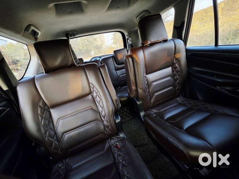 Toyota Innova Crysta 2.4 G Mt 7 Str, 2017, Diesel
