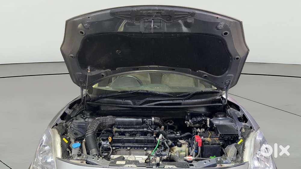 Maruti Suzuki Swift Dzire Amt Vxi, 2022, Petrol