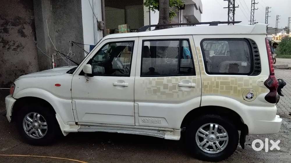 Mahindra Scorpio 2014 Diesel Manual