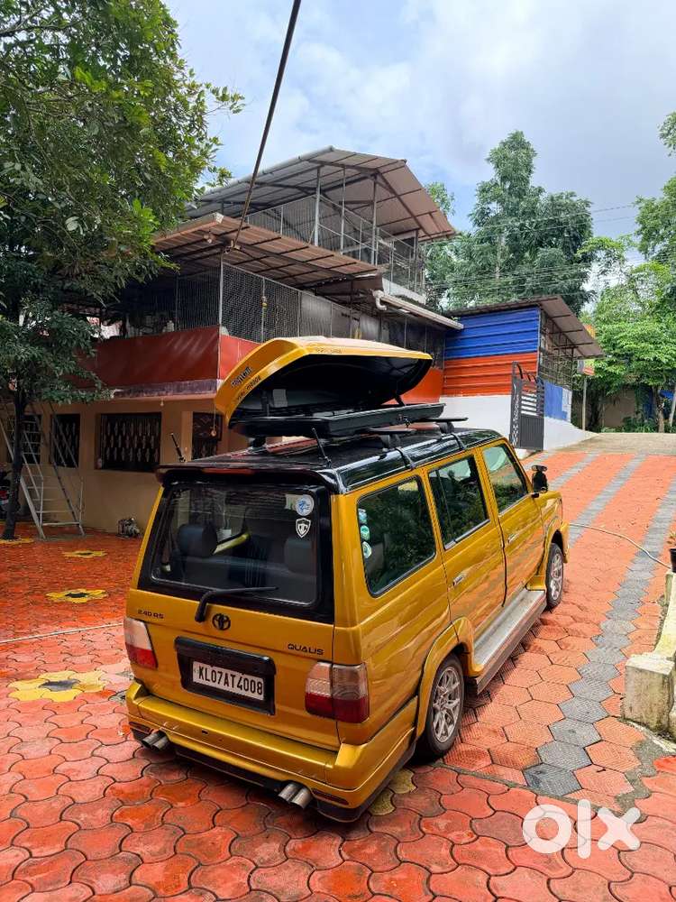 Modified Toyota Qualis Diesel 2004