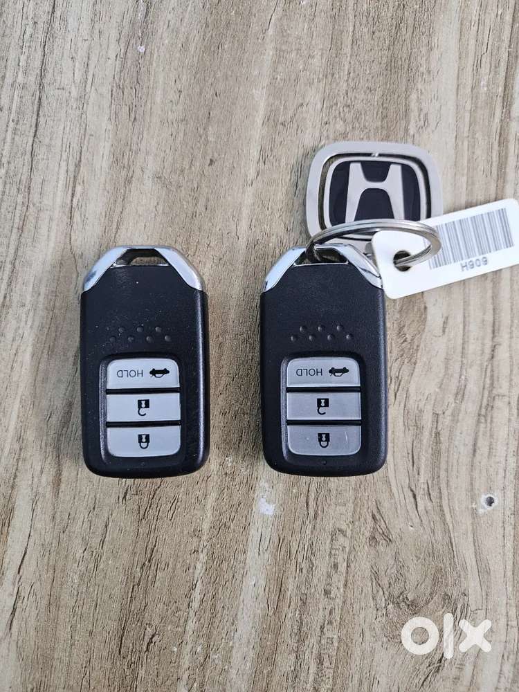 Honda Amaze Petrol Manual 2023 Variant