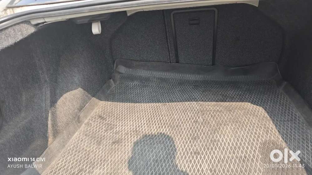 Volkswagen Jetta 1.9 Tdi Automatic  Diesel