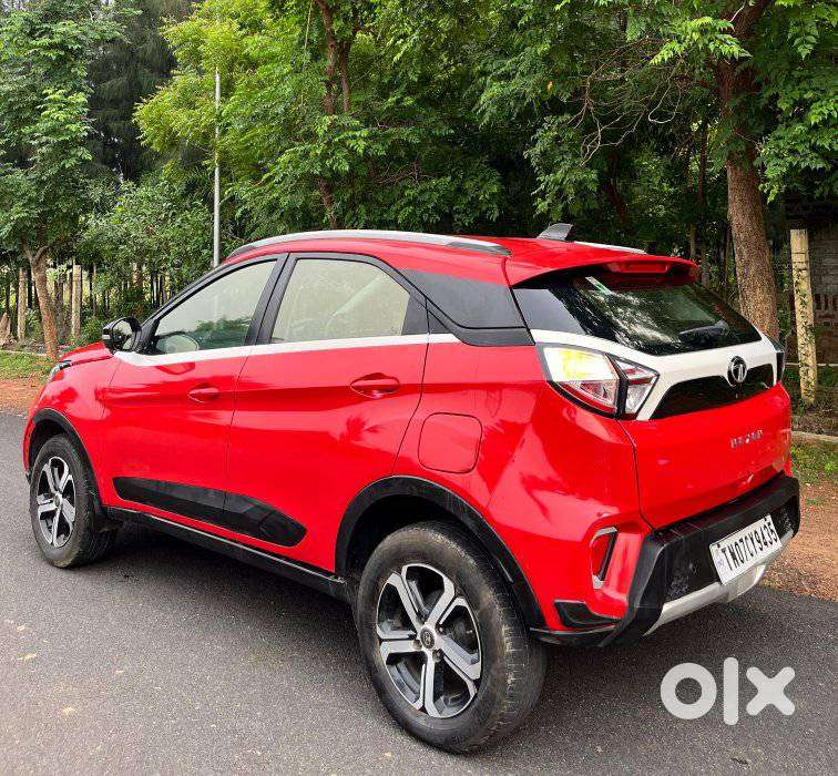 Tata Nexon, 2022, Petrol