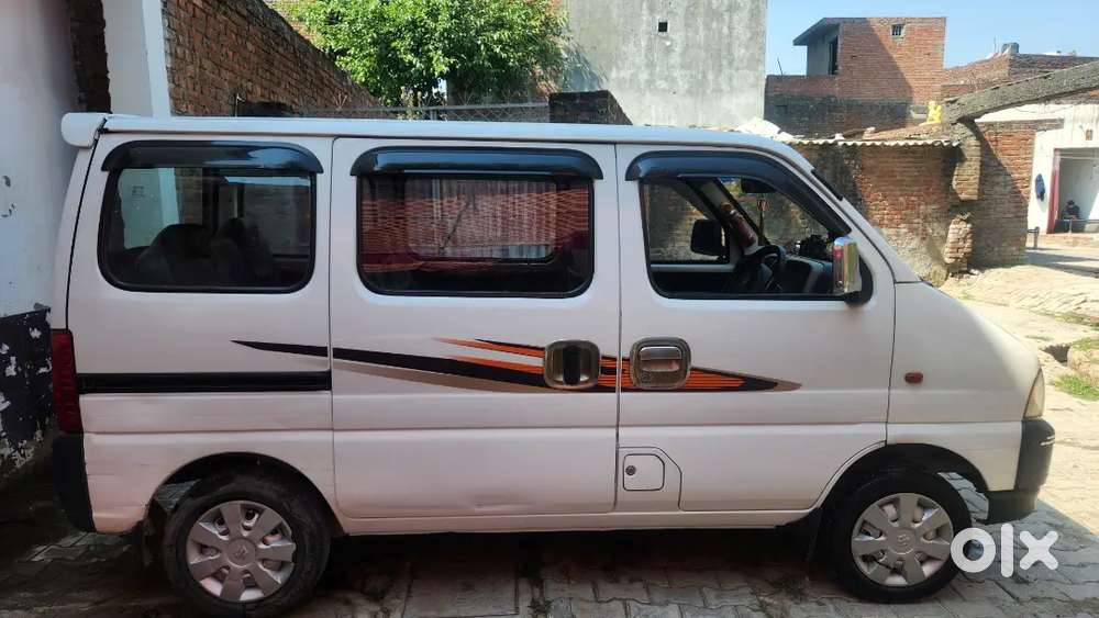 Maruti Suzuki Eeco 2022 Bs6  Cng & Petrol  Pepar Pass 66000 Km Driven