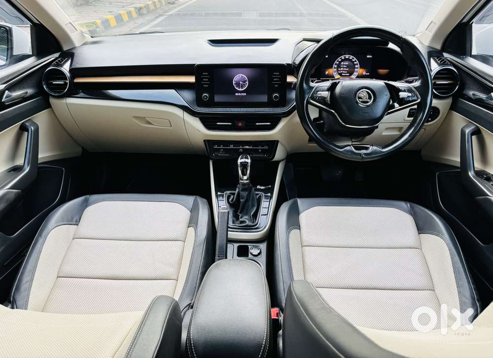 Skoda Slavia Style 1.0l Tsi At, 2023, Petrol