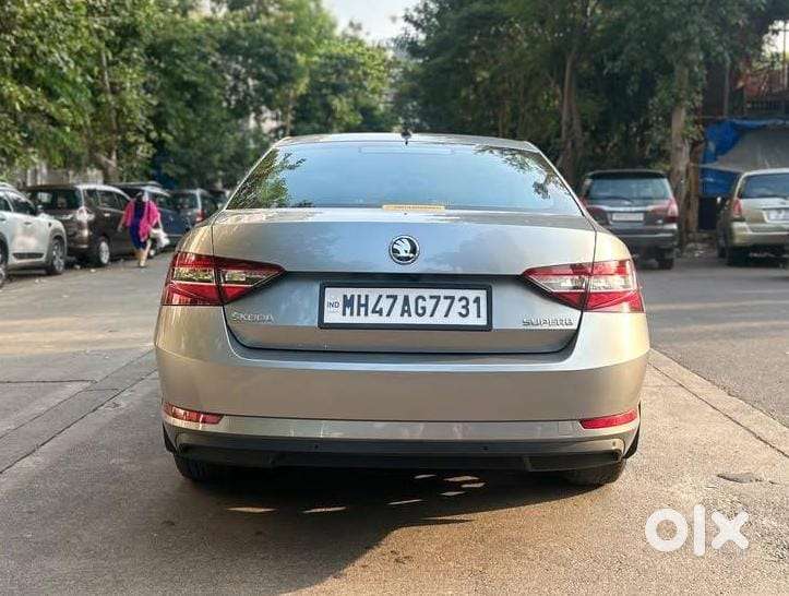 Skoda Superb L&k 1.8 Tsi At, 2019, Petrol