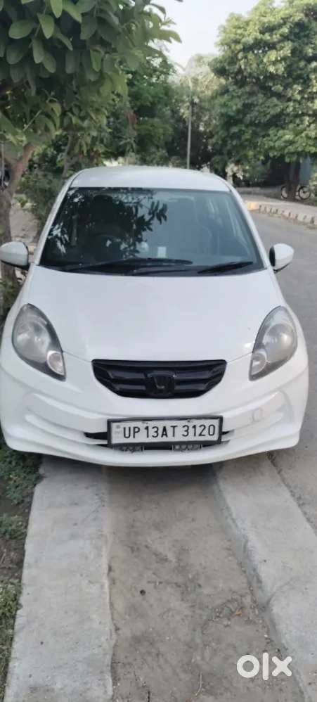 Honda Amaze 2017 Cng & Hybrids 42000 Km Driven