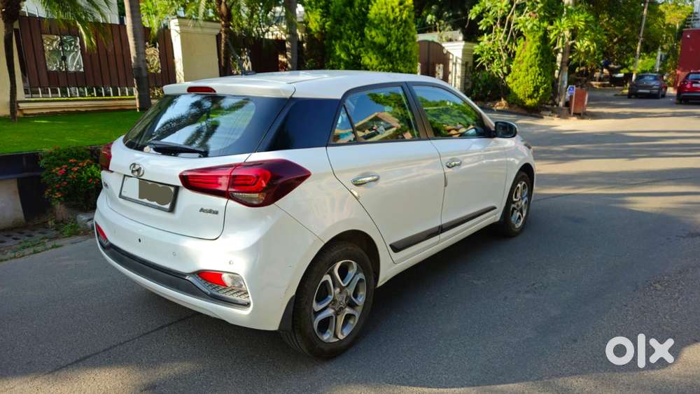 Hyundai I20 Asta (o) 1.2 Ivt, 2018, Petrol