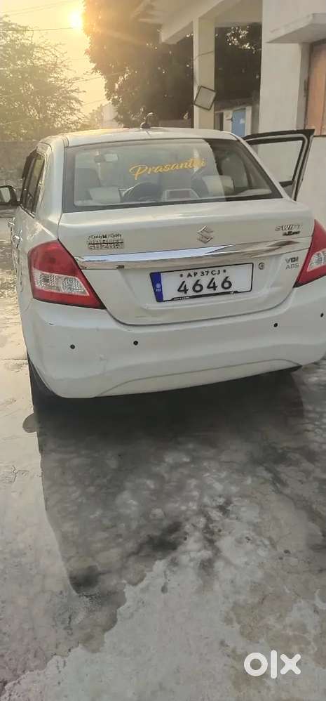 Maruti Suzuki Swift Dzire 2015 Diesel 124205 Km Driven