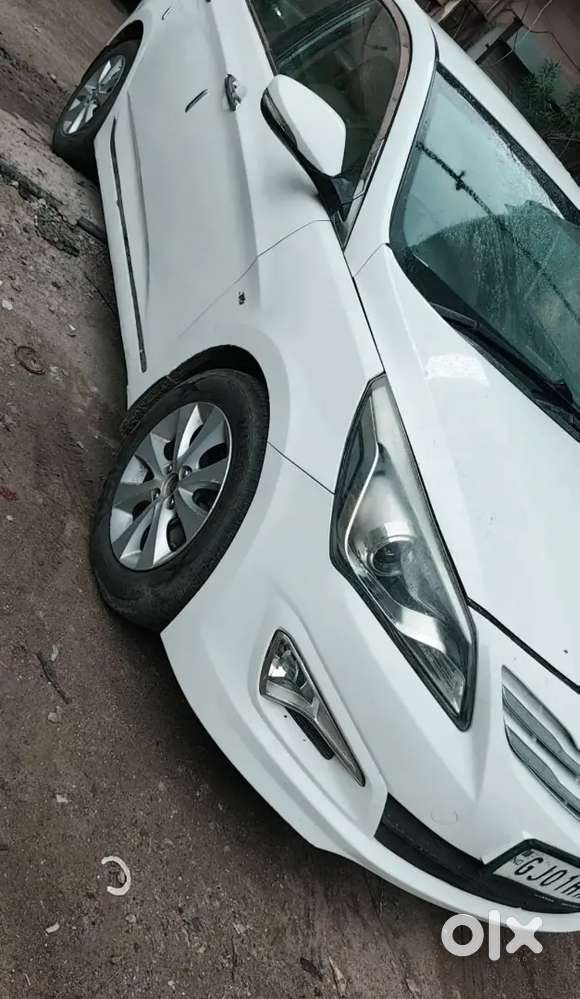 Hyundai  Verna ⛽ Diesel Model 2017 Auto 
Owner3
