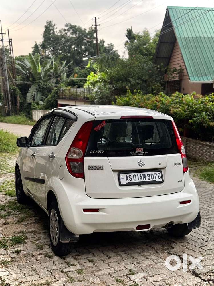 Maruti Suzuki Ritz Vxi, 2010, Petrol